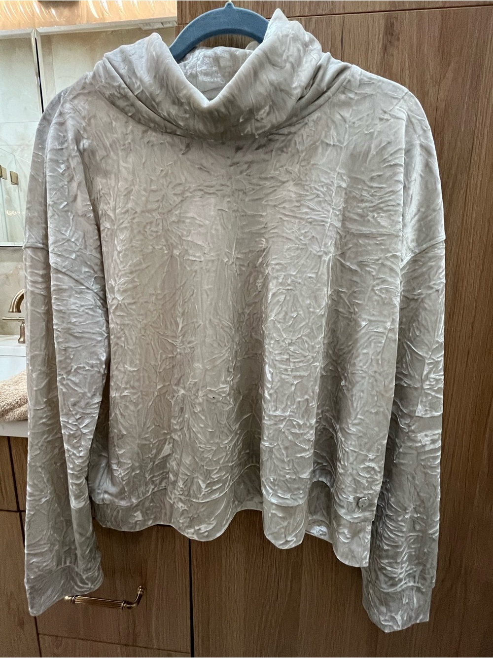 Andrew Marc Sport Crushed Velvet Turtleneck/Cowl Top Taupe/Light Gray Size Large